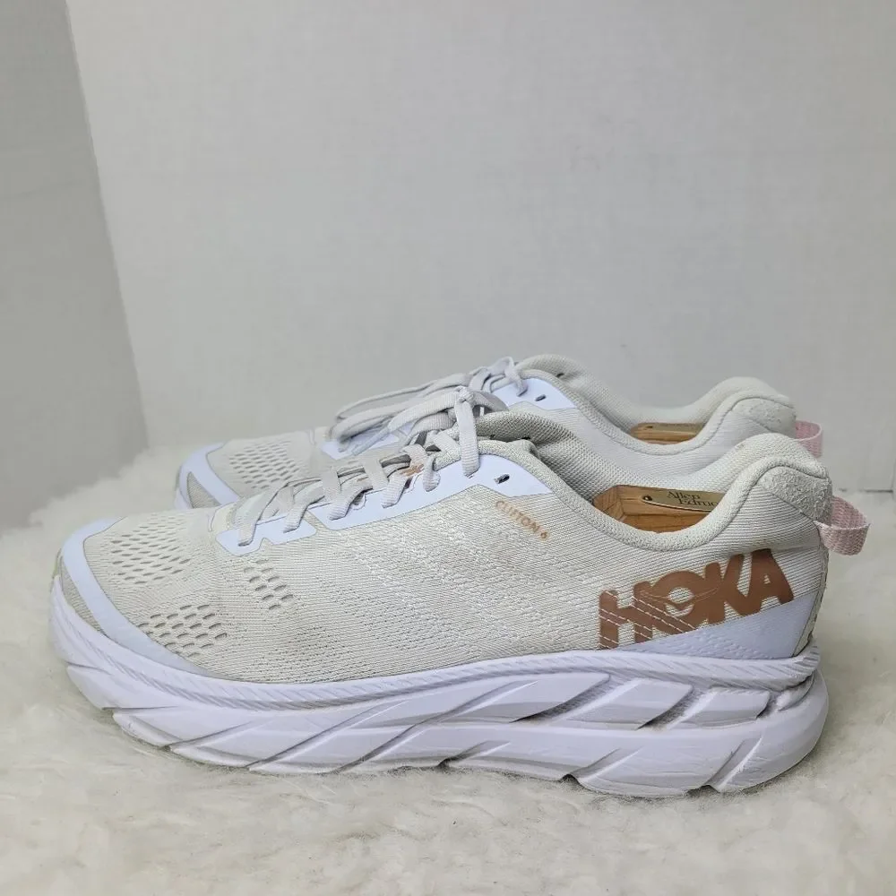 Hoka One One Clifton 6 White & Gold Rose Running Sneakers Shoes Size 11